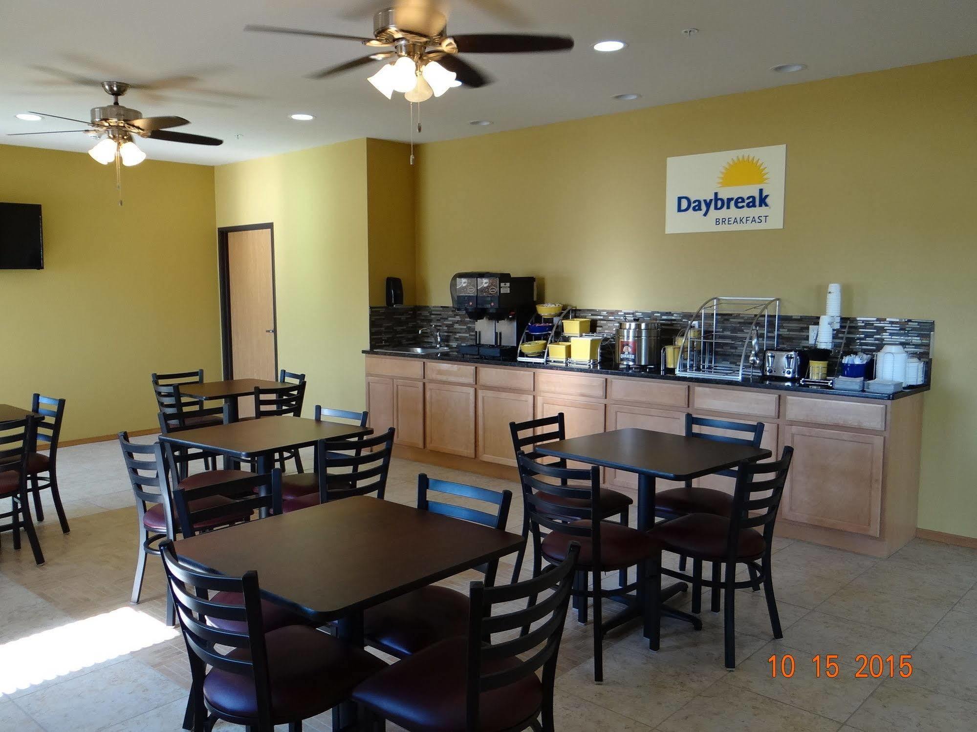 Days Inn & Suites by Wyndham El Dorado Exterior foto